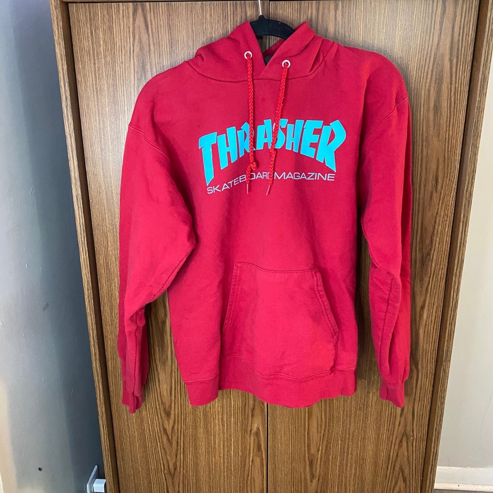Thrasher Skateboard Magazine Hoodie Mens Small Red Blue Logo Pullover Sweatshirt